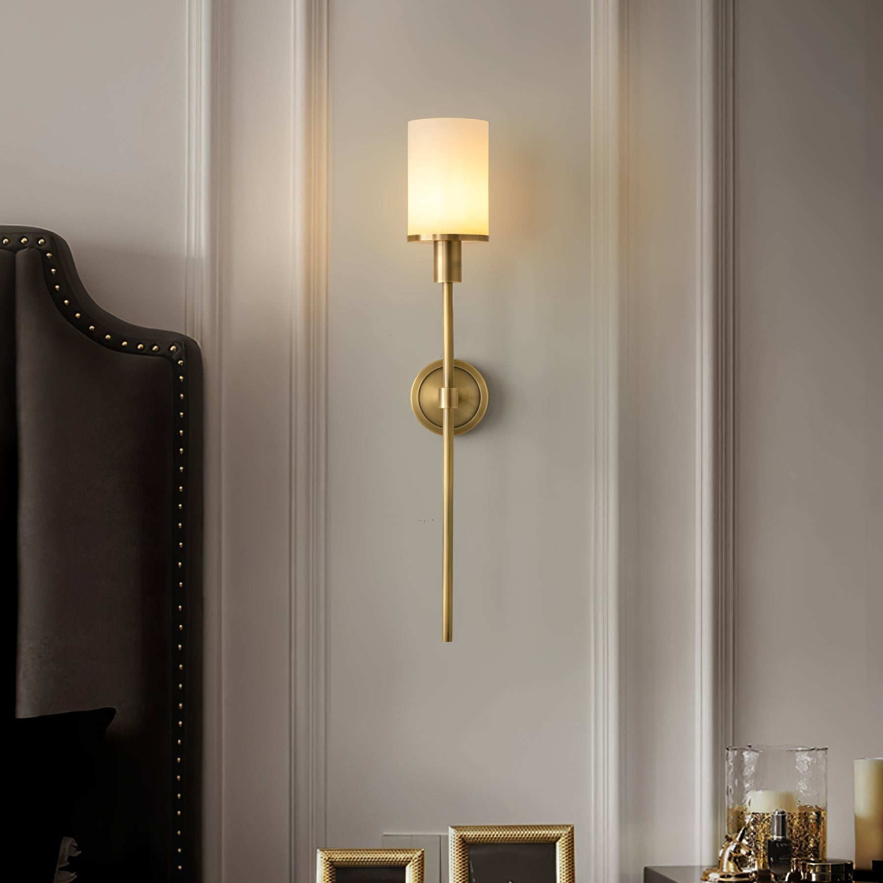 Tracie Classic Sconce - Blowlighting