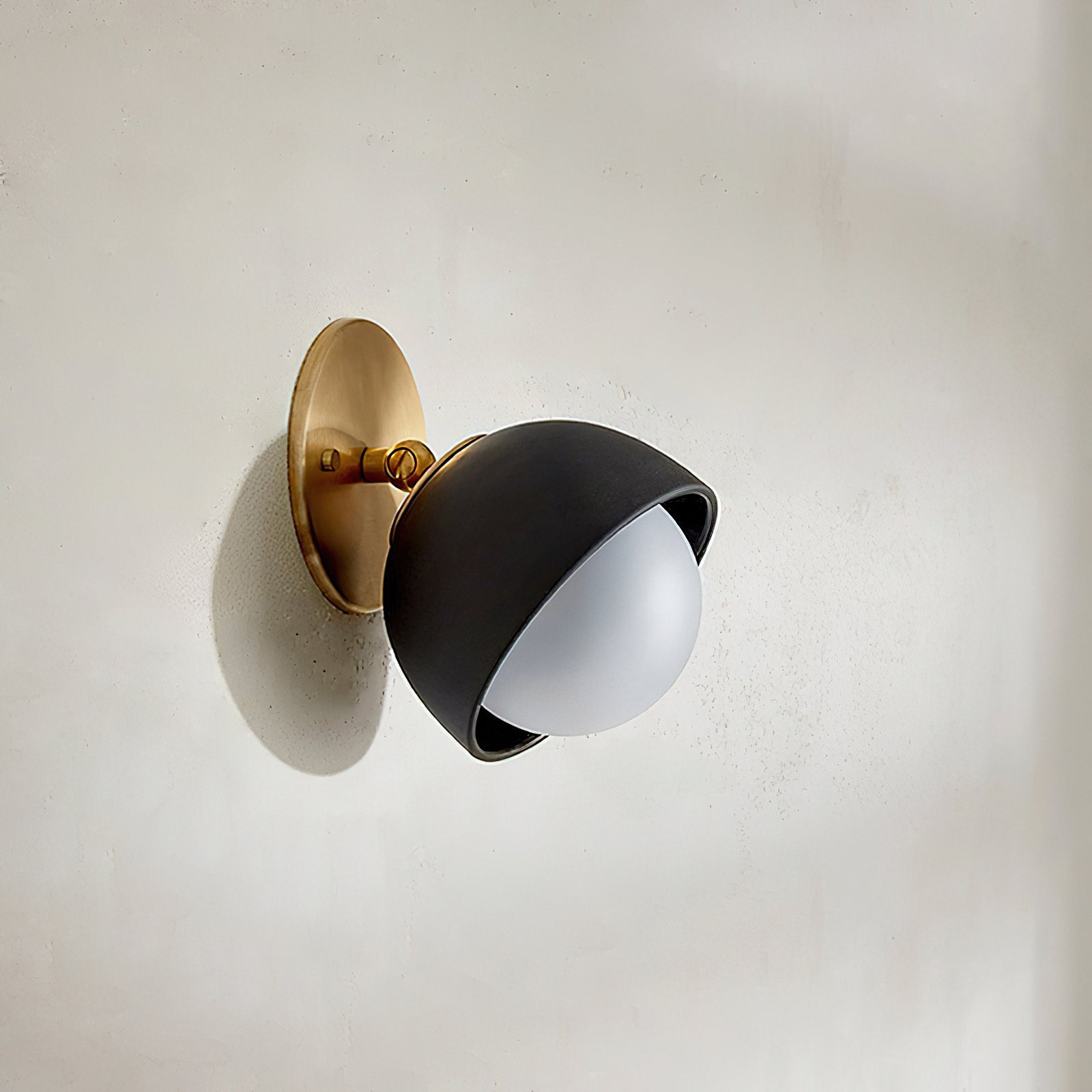 Lia Travertine Wall Light - Neutralighting