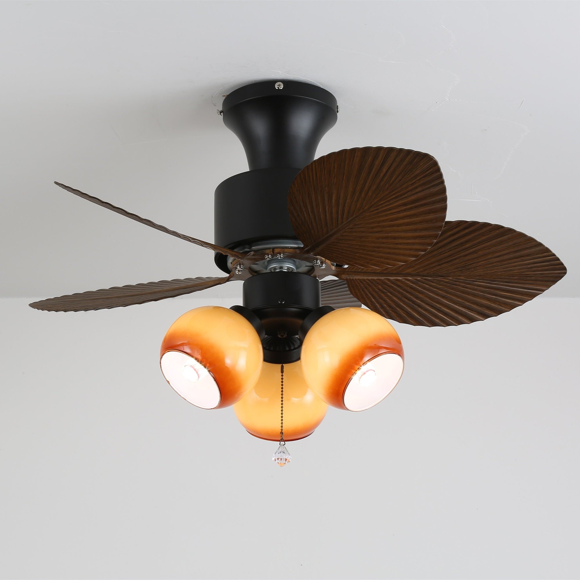 Draufsicht auf die Marvella Vintage Deckenventilatorleuchte aus Holz