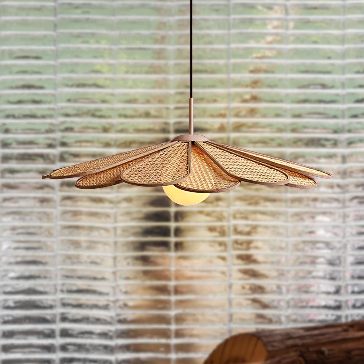 Pendelleuchte Rattan Blütenblatt Metallrahmen-Letslighting