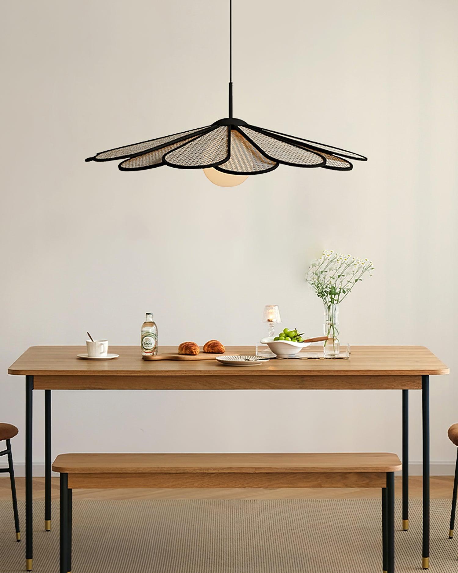 Pendelleuchte Rattan Blütenblatt Metallrahmen-Letslighting