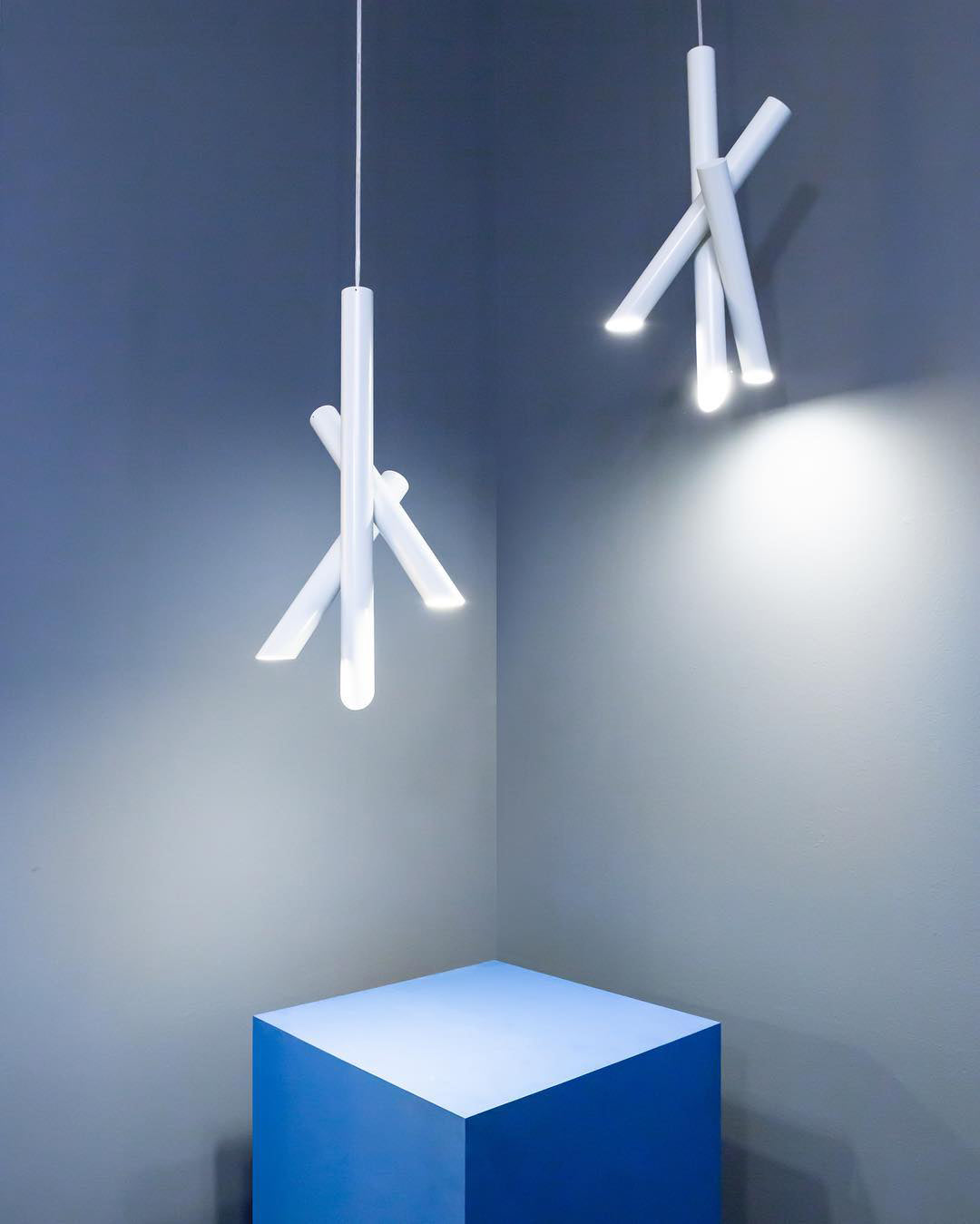 Solara Aluminium Minimalistische Röhrenpendelleuchte-Letslighting
