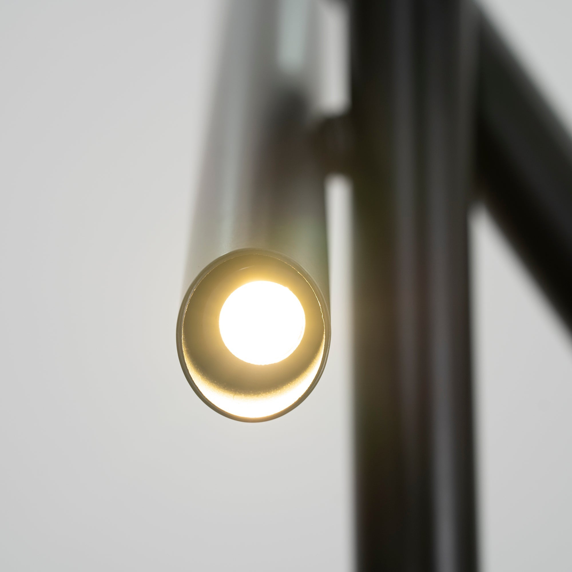 Solara Aluminium Minimalistische Röhrenpendelleuchte-Letslighting