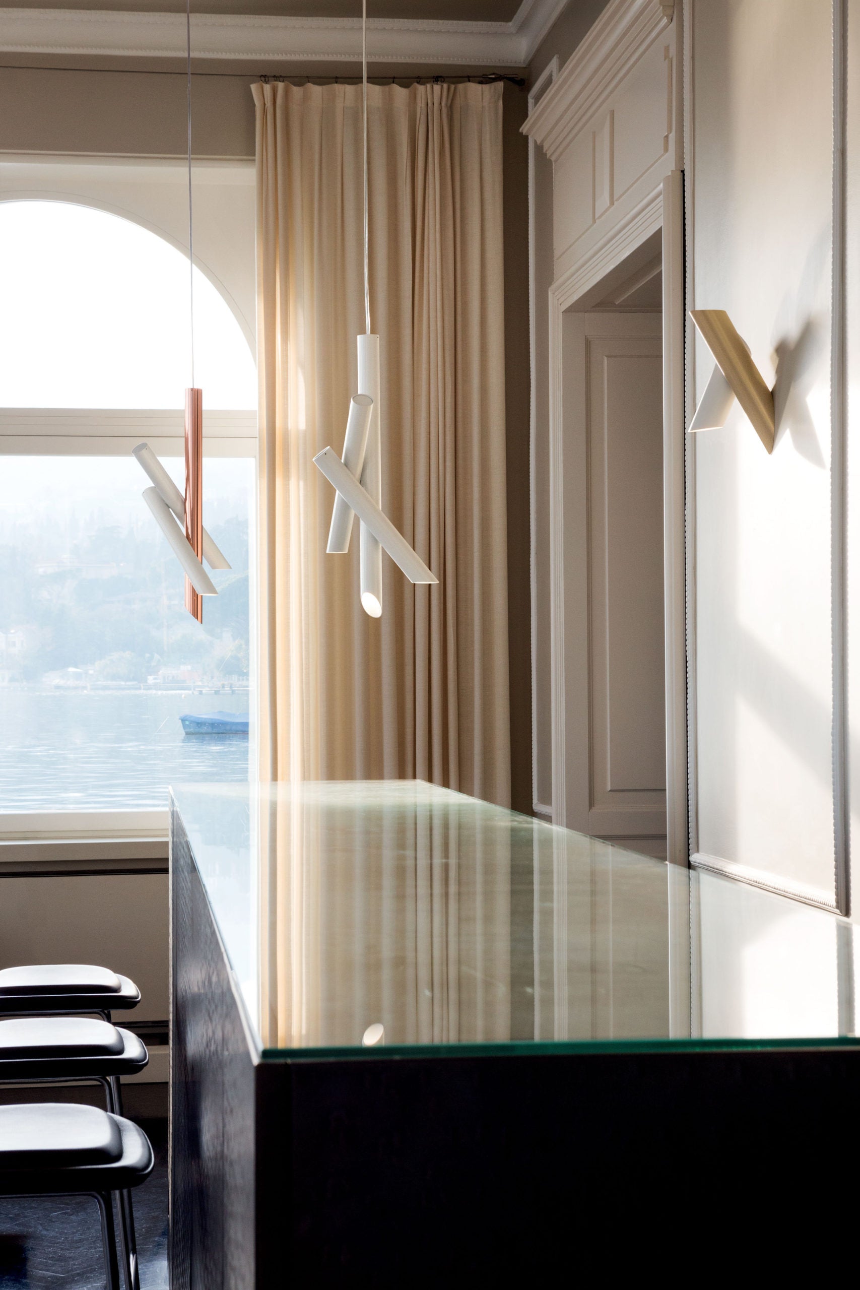Solara Aluminium Minimalistische Röhrenpendelleuchte-Letslighting