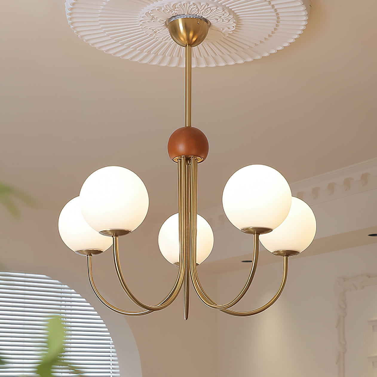 Candil Moderner Messing- und Glaskugel-Kronleuchter-Letslighting