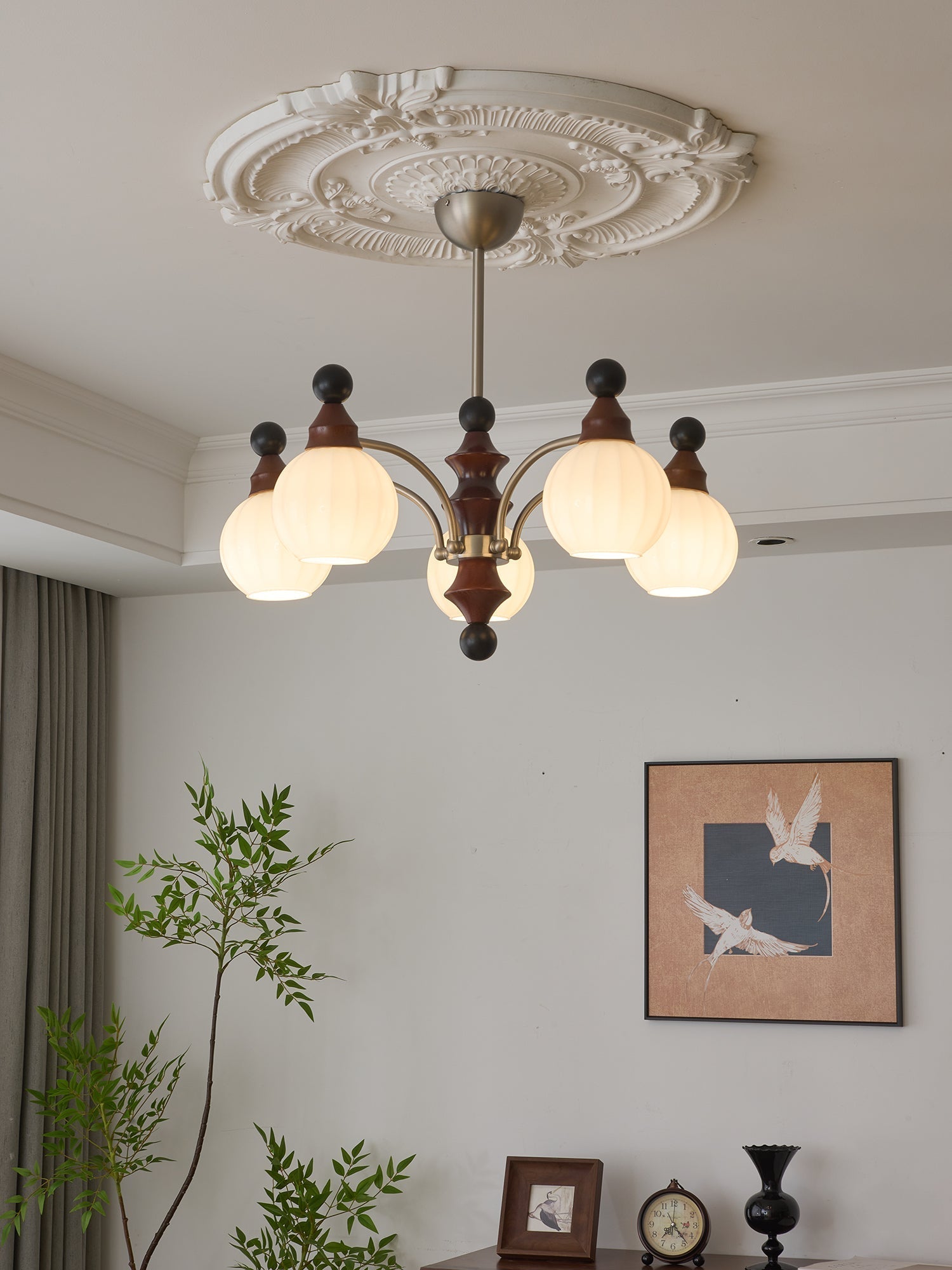 Zosilara Traditioneller Eleganter Holzkronleuchter-Letslighting