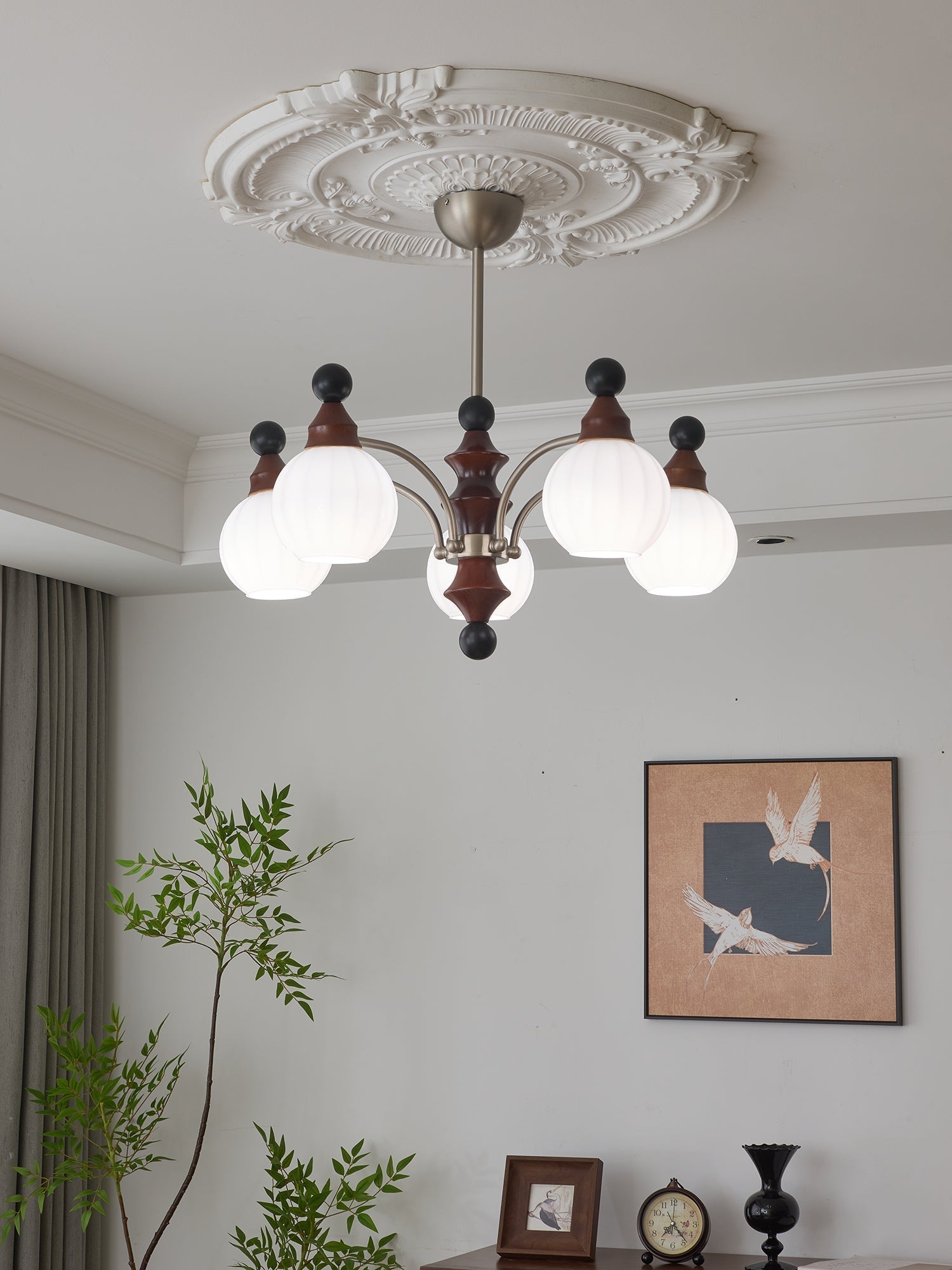 Zosilara Traditioneller Eleganter Holzkronleuchter-Letslighting