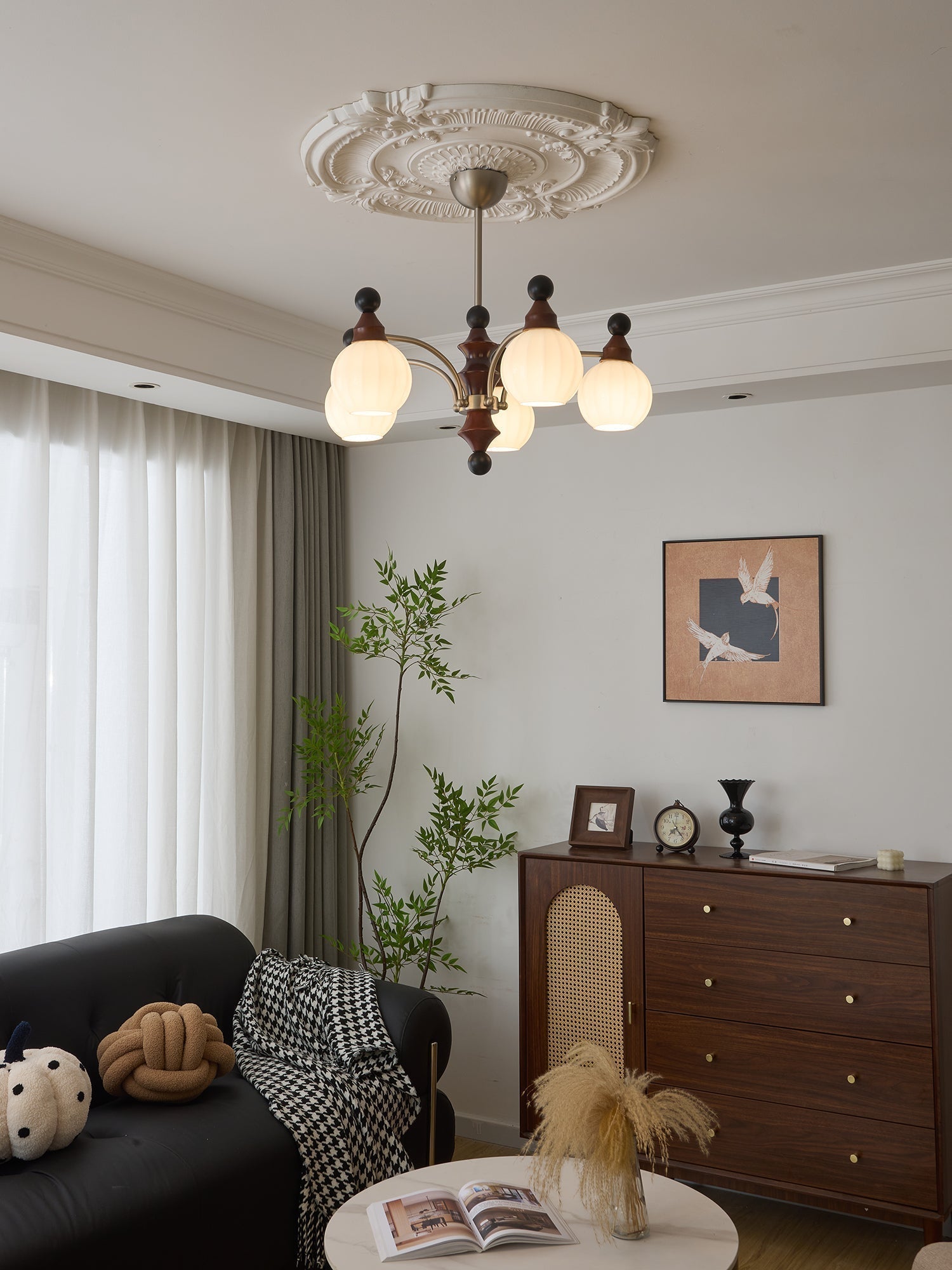 Zosilara Traditioneller Eleganter Holzkronleuchter-Letslighting