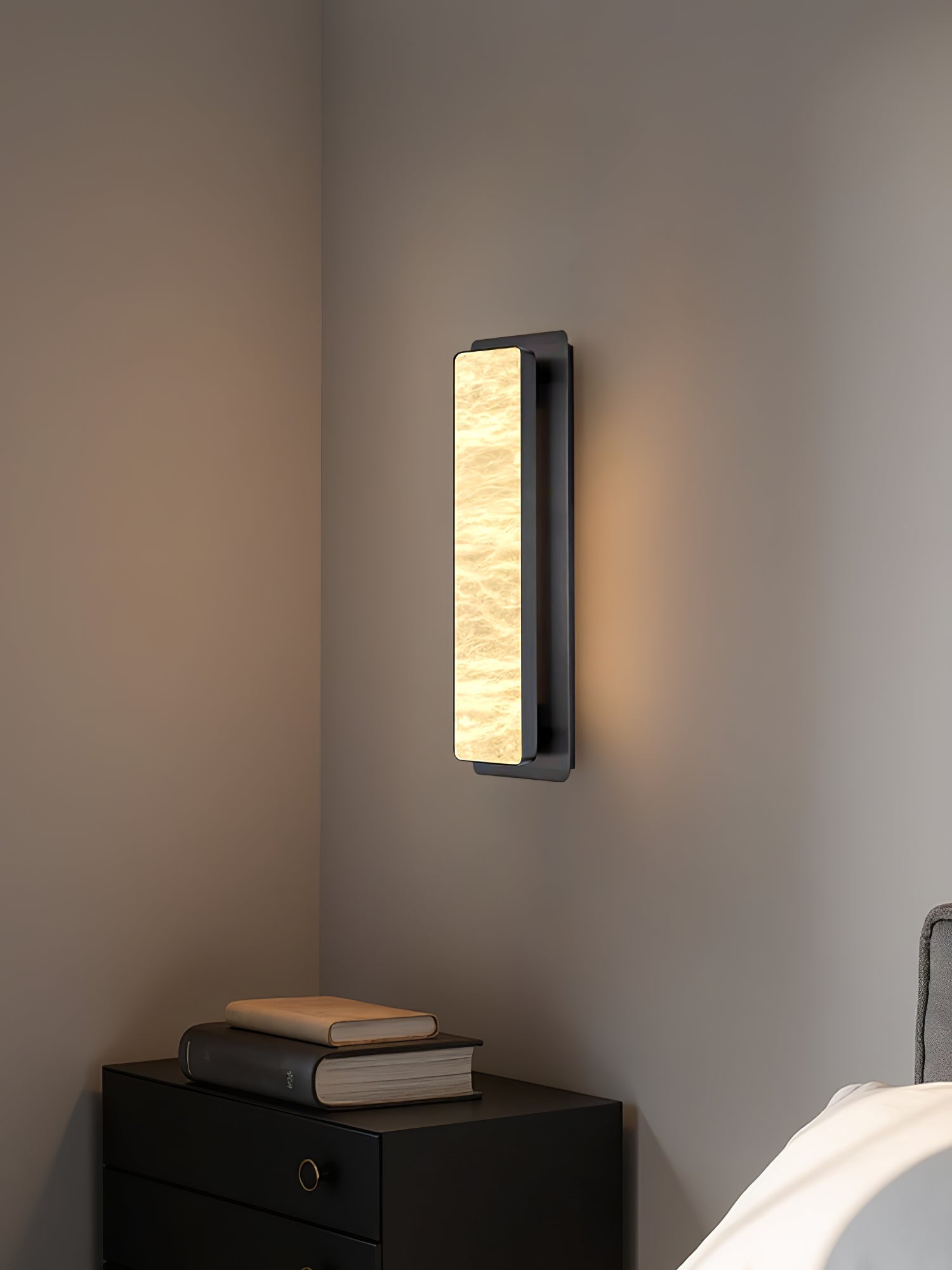 Ollore Linear Alabaster Wall Light - Neutralighting