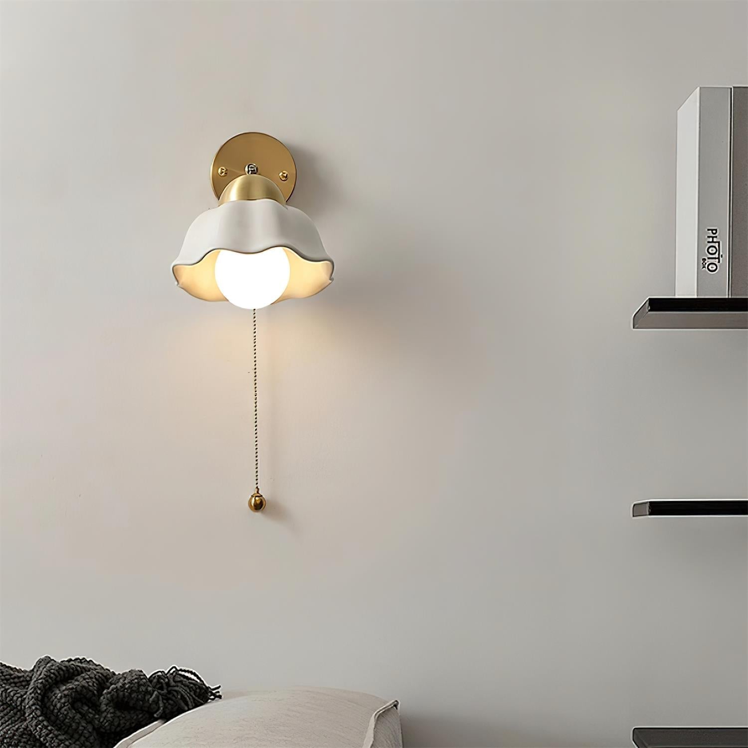 Sage Moderne Wandleuchte aus Messing und Keramik-Letslighting