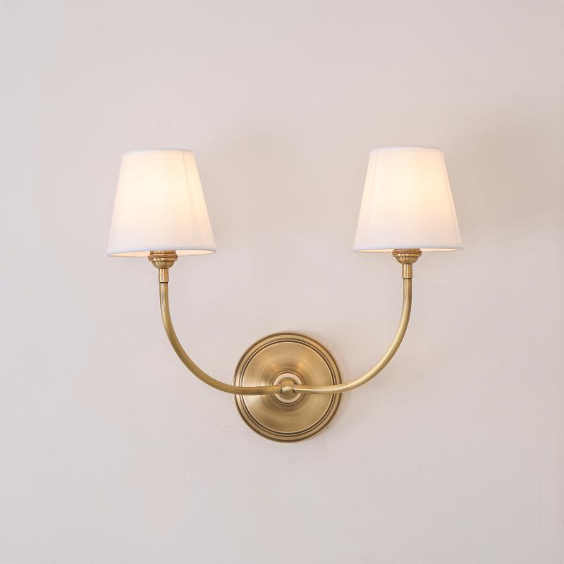 Victor Wandleuchte in Schwarzbronze mit Stoffschirm