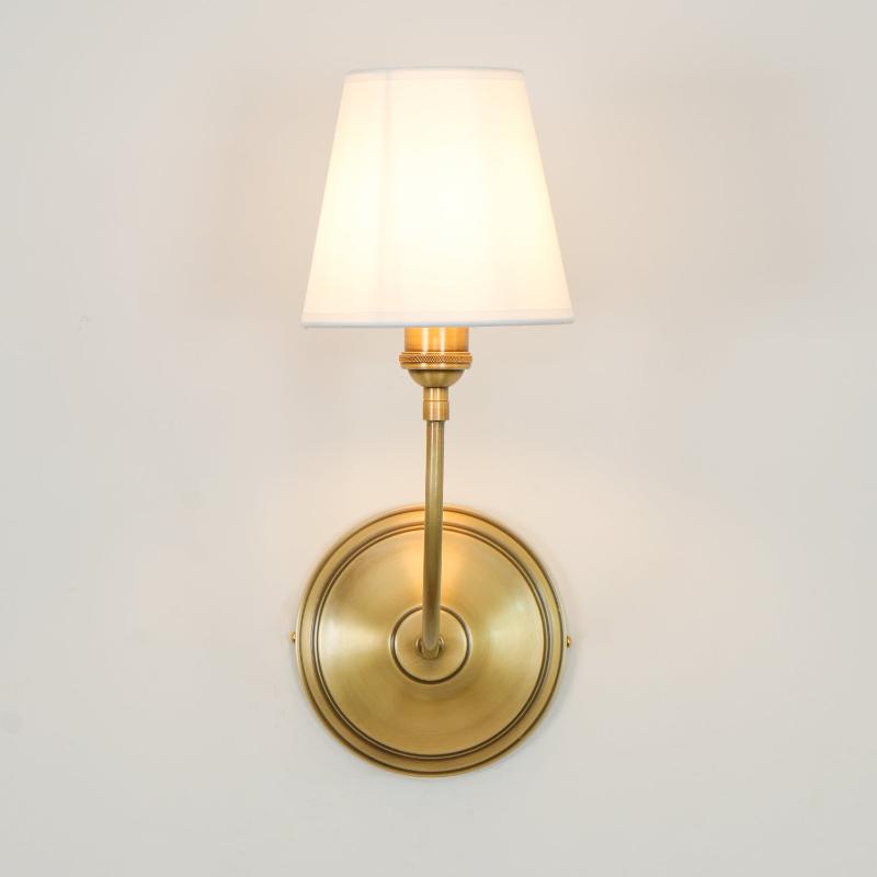 Victor Wandleuchte in Schwarzbronze mit Stoffschirm