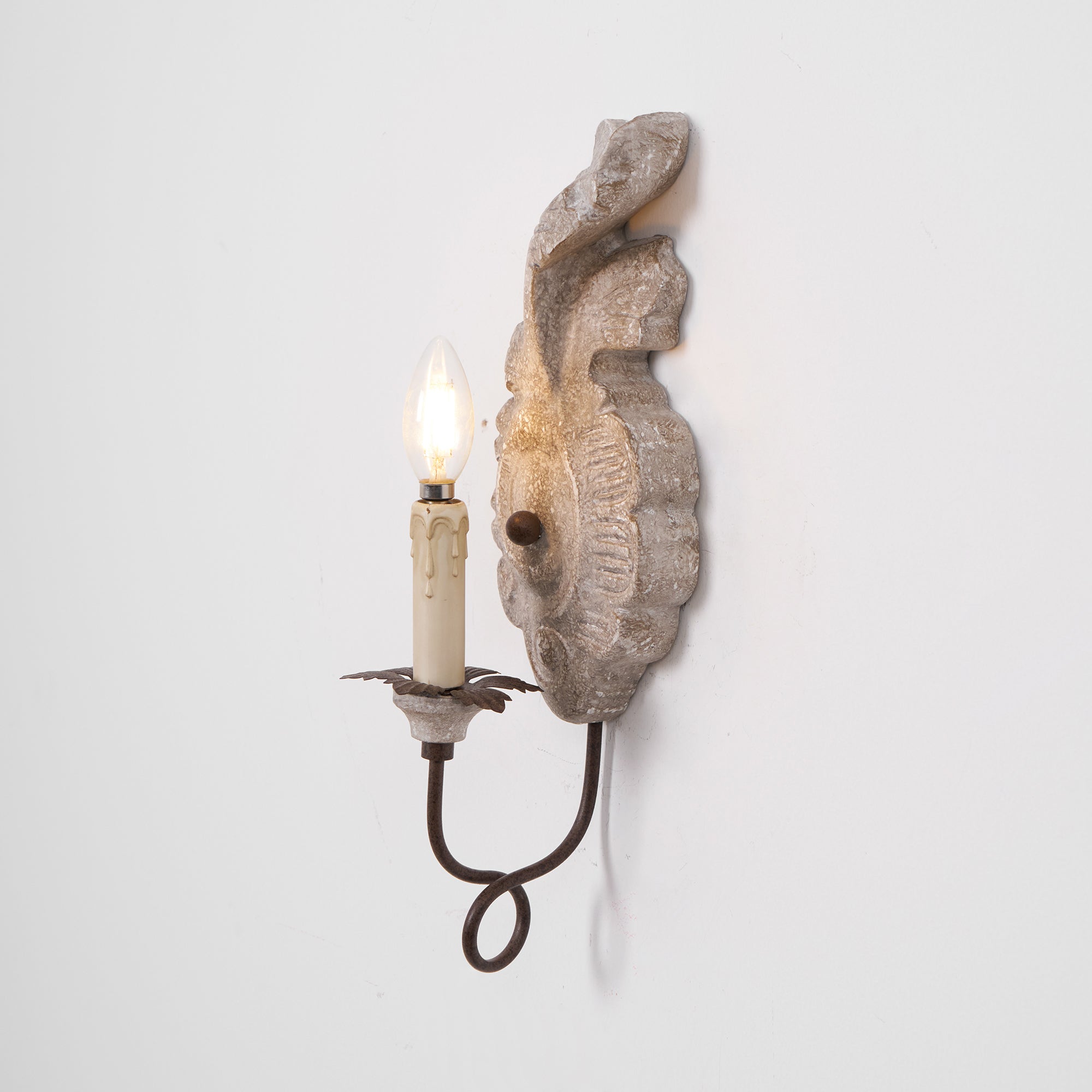 Olsilel Elegante Vintage-Wandleuchte aus Kunstharz-Letslighting