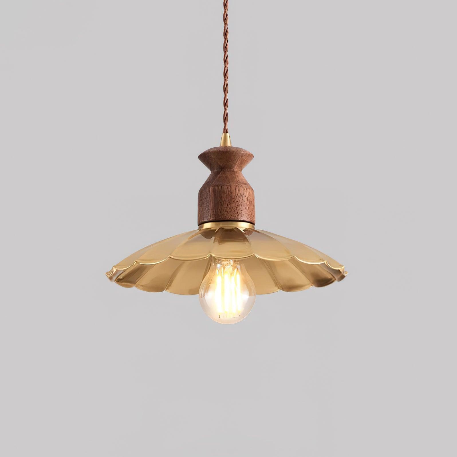 Pendelleuchte Gesäumter Messingschirm Vintage-Letslighting