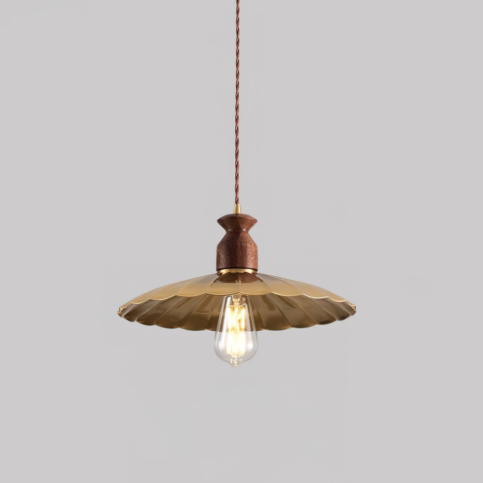Pendelleuchte Gesäumter Messingschirm Vintage-Letslighting