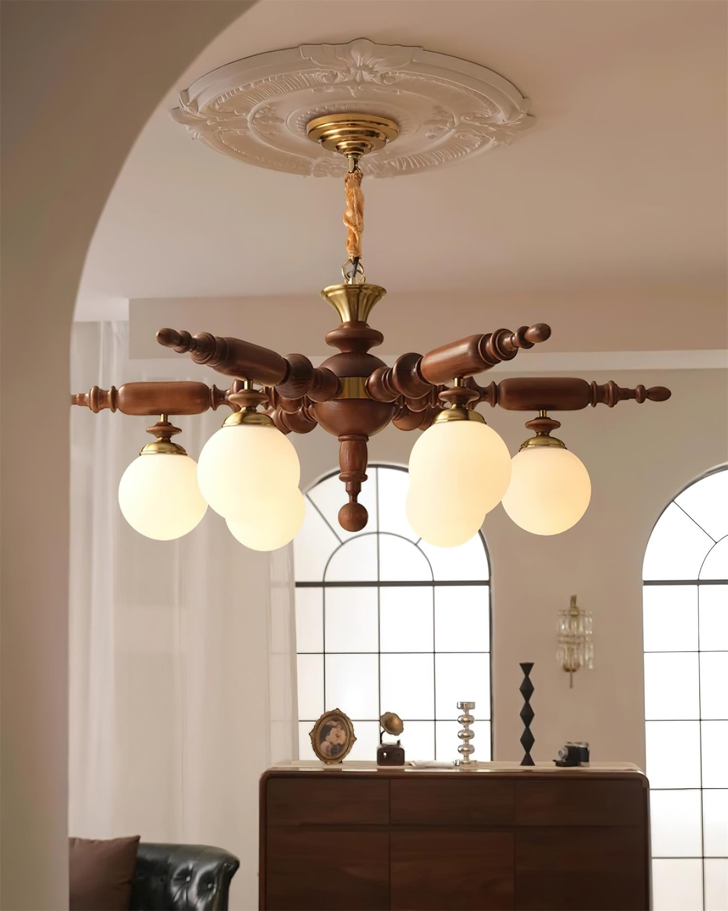 Juvian Vintage Kronleuchter aus Holz-Letslighting