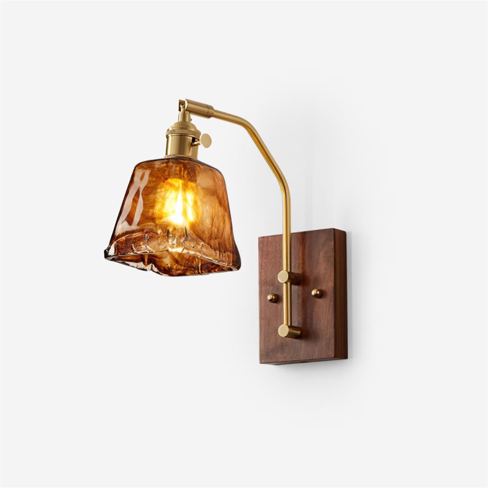 Royal Vintage Wandleuchte aus Messing und Glas-Letslighting