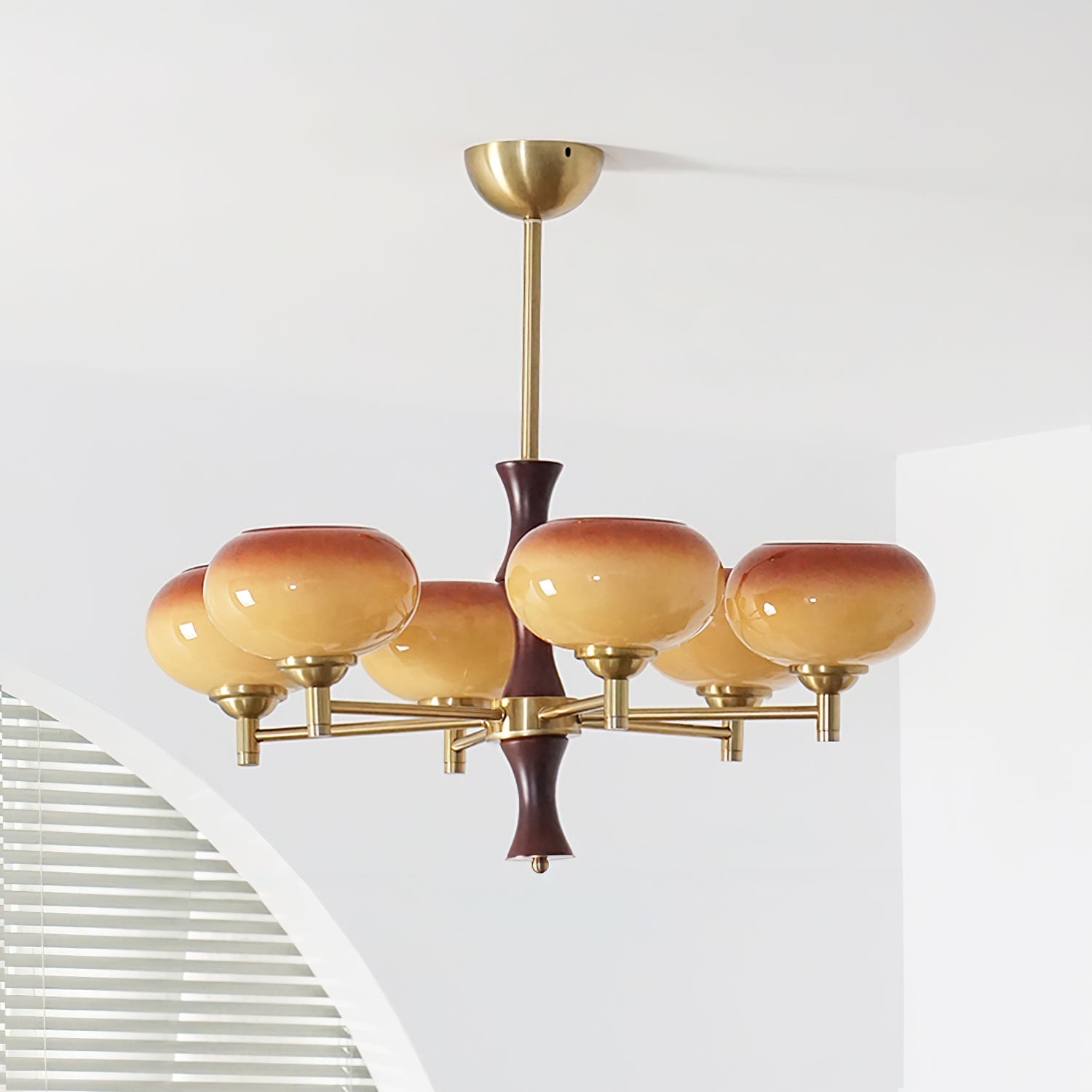 Logan Vintage Kronleuchter aus Glas und Holz-Letslighting