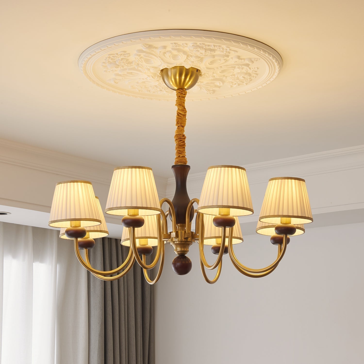 Erthaos Traditionelle Eleganz Falten Stoff Holz Kronleuchter-Letslighting