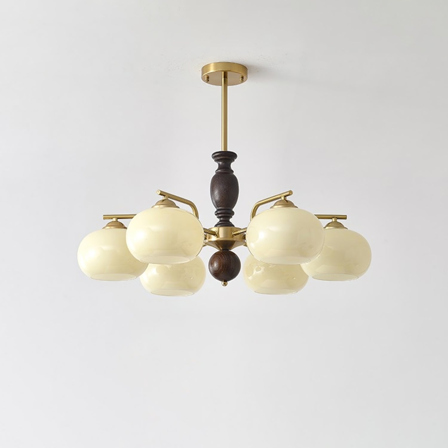 Aurora Kronleuchter Walnuss Beige Orb-Letslighting