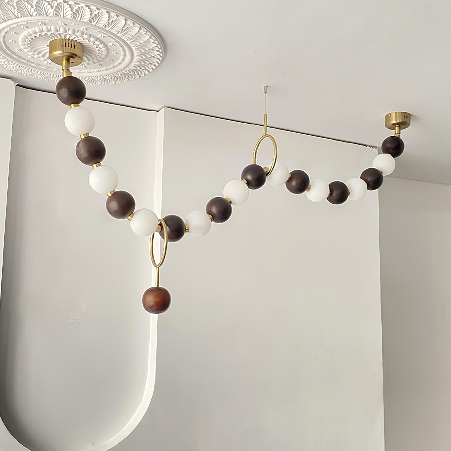 Aurora Kronleuchter-Nussbaumperlenkette-Letslighting