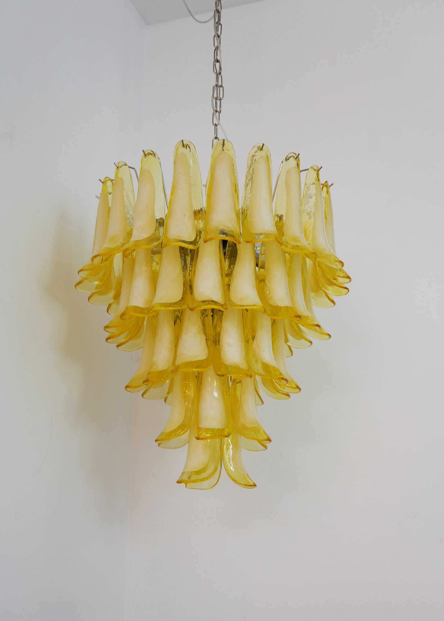 Aurora Chandelier Murano Glass Petal Wave - Blowlighting