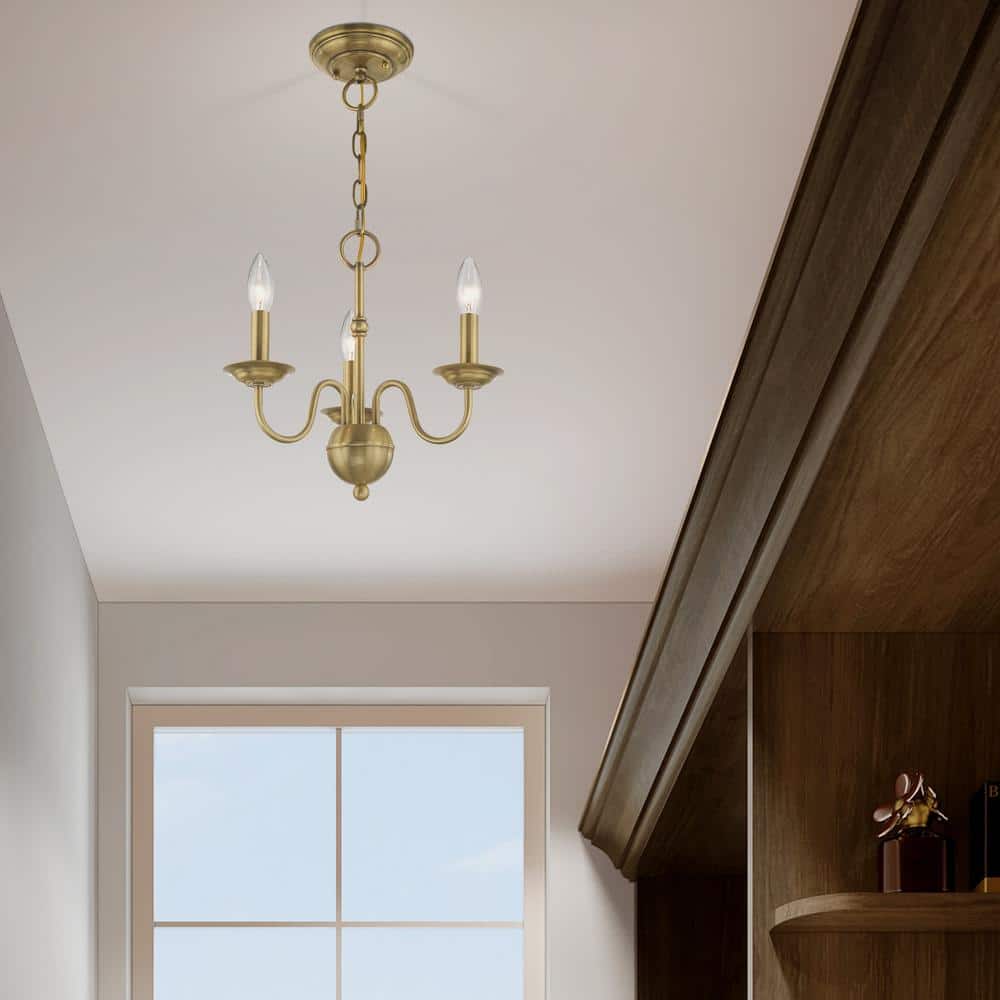 Avvarir Industrieller Vintage Kronleuchter aus Messing-Letslighting