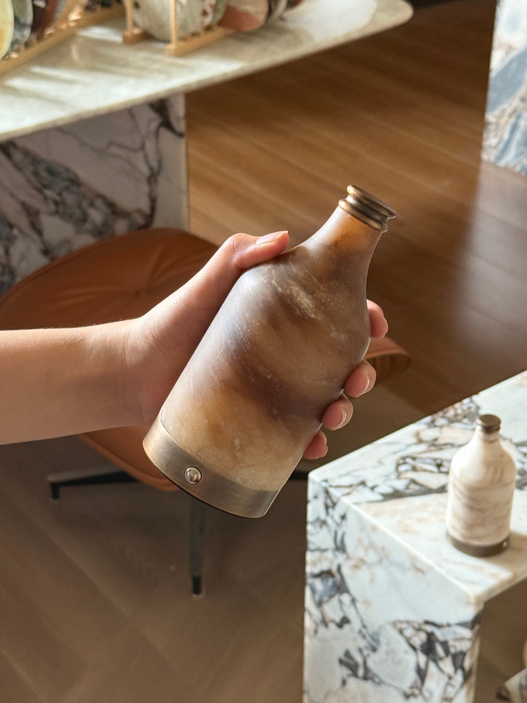 Wine Bottle Alabaster Table Lamp (Built-in Battery) - Letslighting