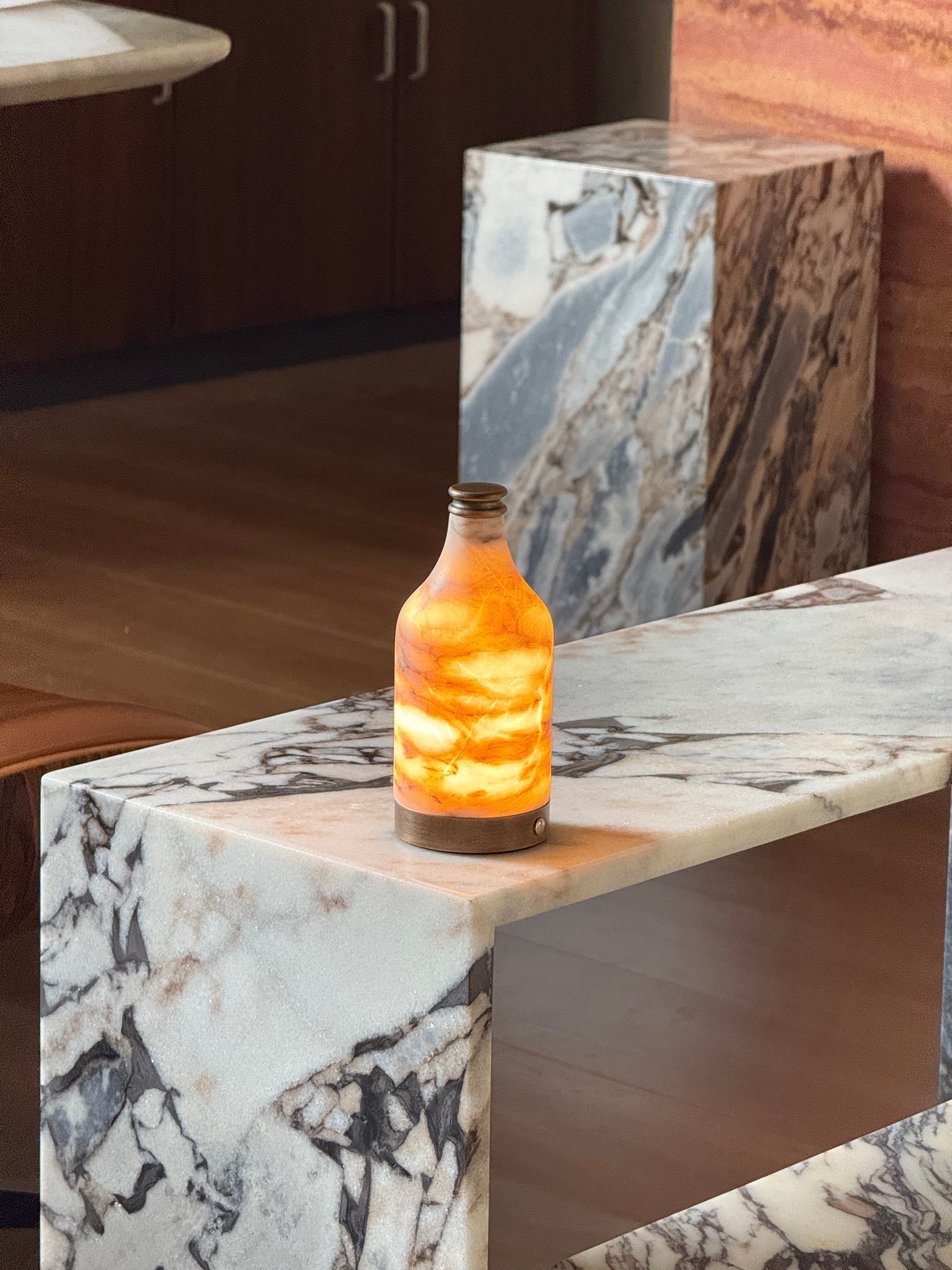 Wine Bottle Alabaster Table Lamp (Built-in Battery) - Letslighting