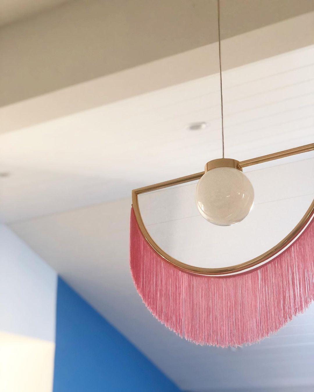 Solara Pendelleuchte Stoff Fransen Globus Retro Boho-Letslighting