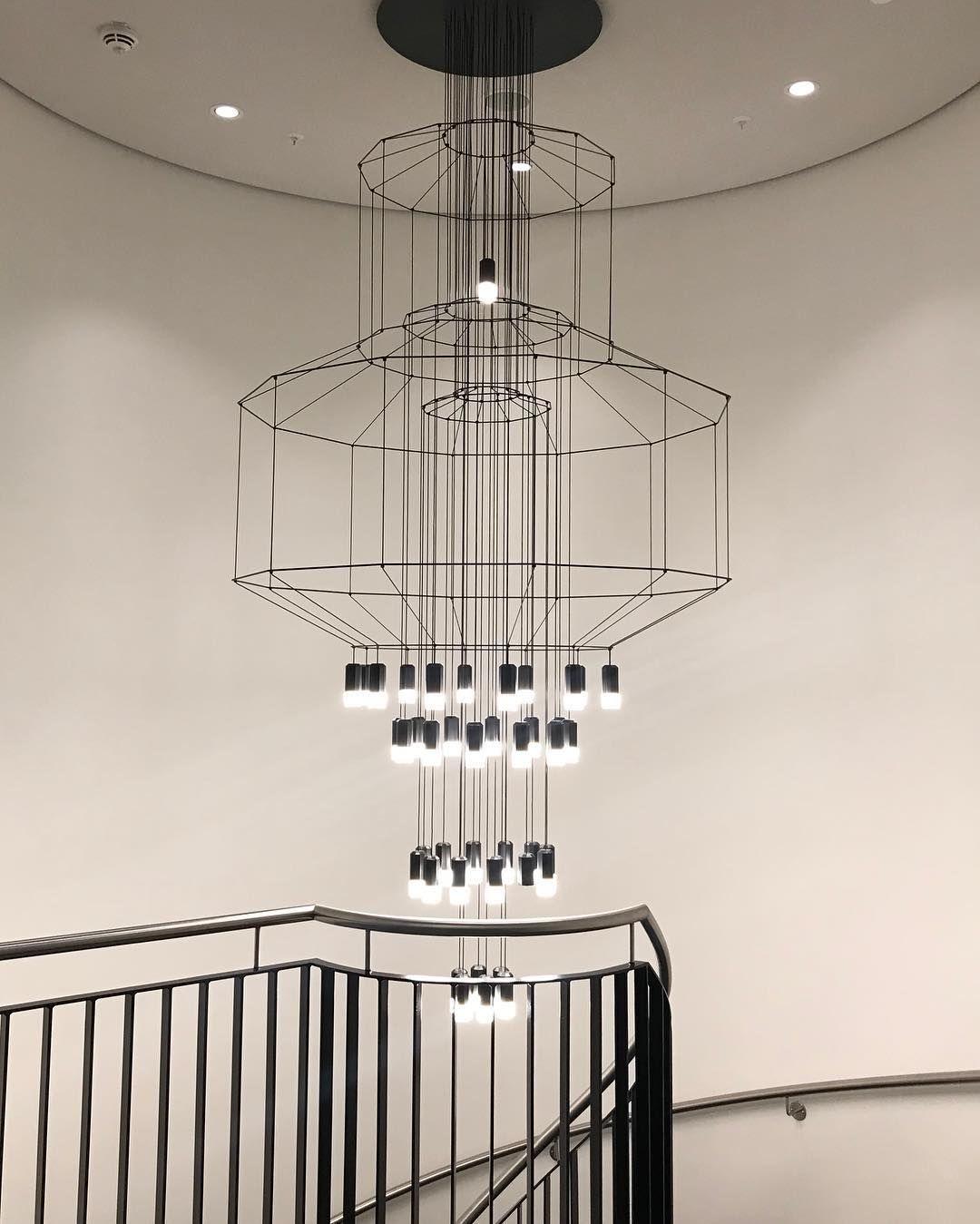 Lustra Schwarzer Drahtlinien-LED-Kronleuchter-Letslighting