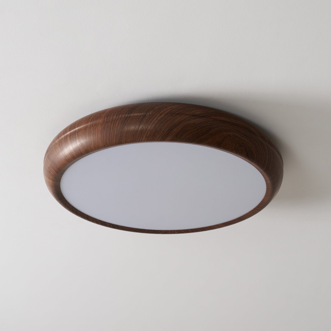 Wood Grain Round Ceiling Lamp - Blowlighting