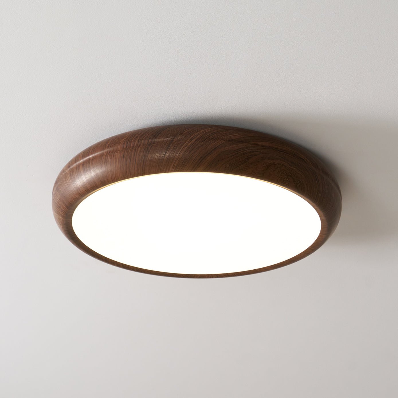 Wood Grain Round Ceiling Lamp - Blowlighting