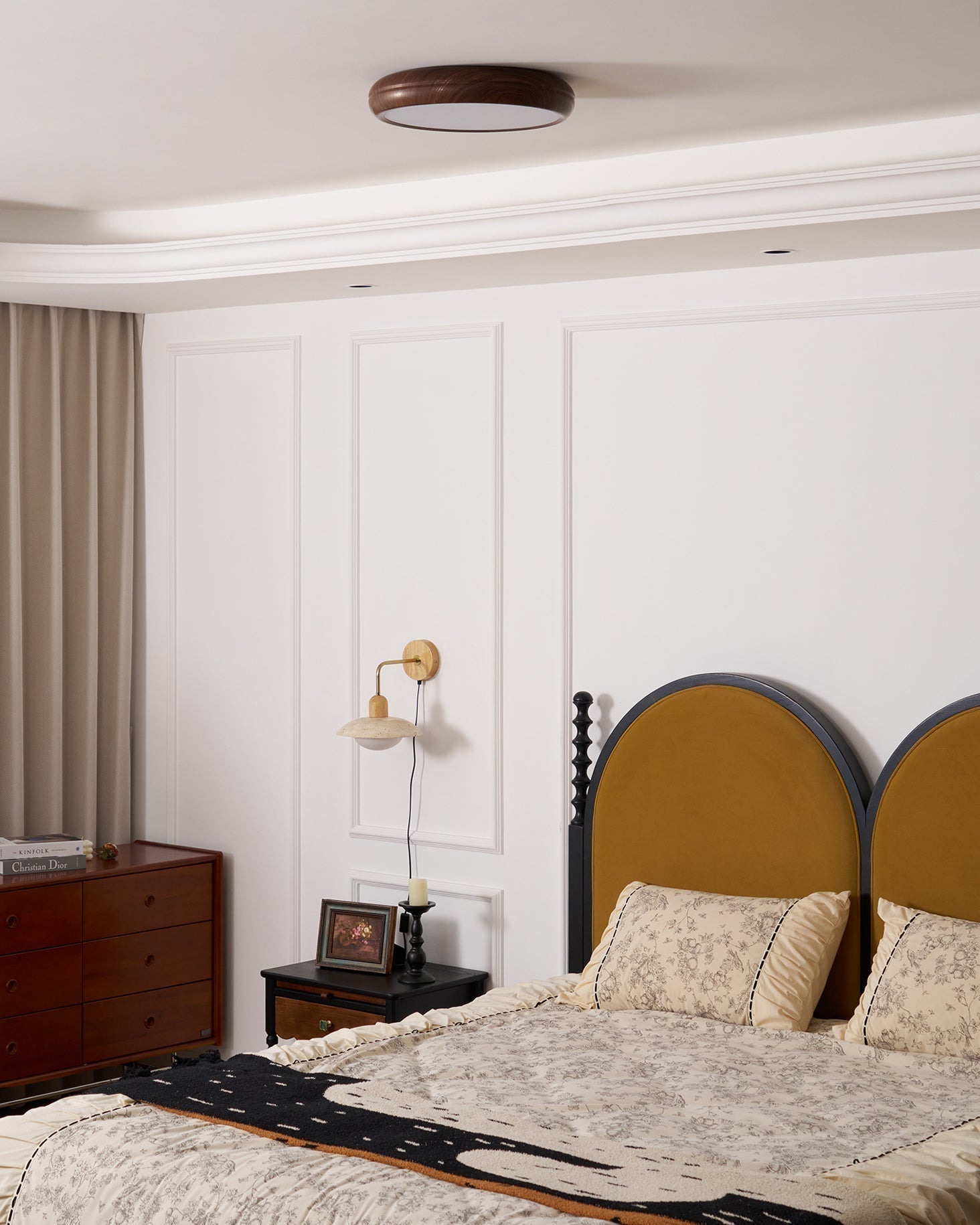 Wood Grain Round Ceiling Lamp - Blowlighting