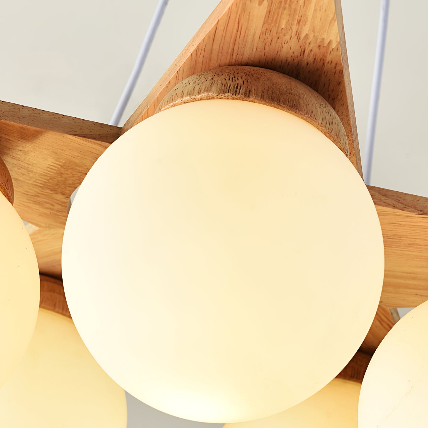 Zothaus Stern-Glas-Holz-Kronleuchter-Letslighting