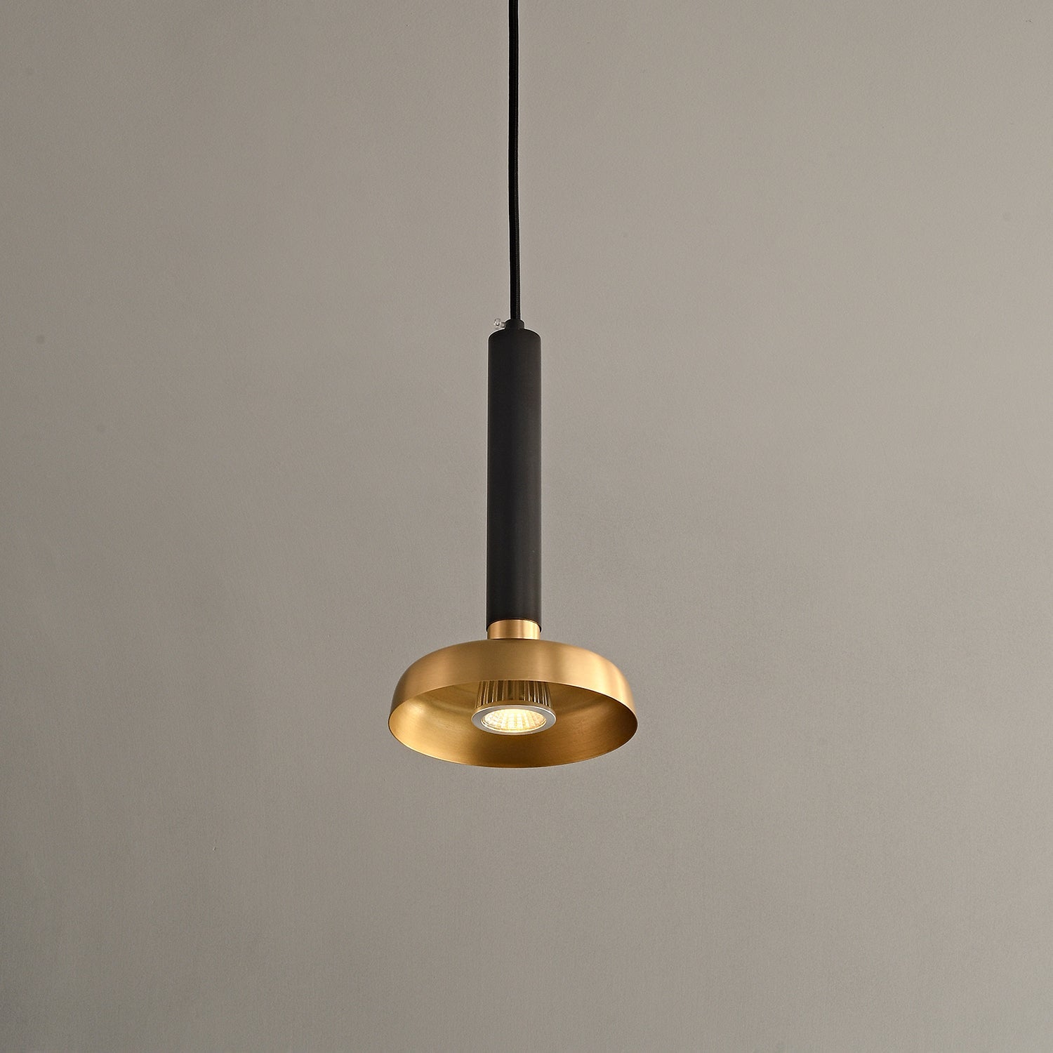 Zephyros Pendant Lamp - Blowlighting