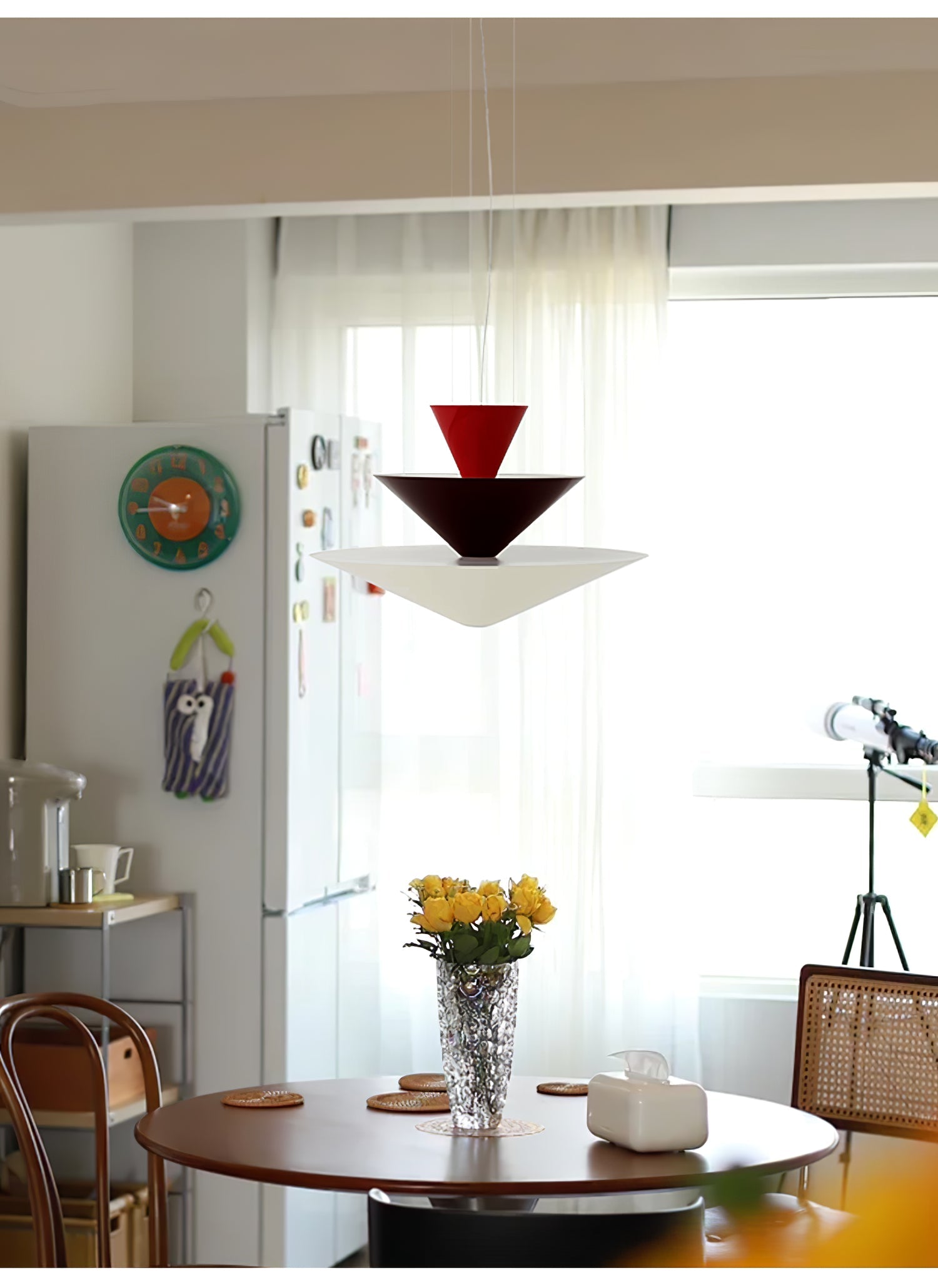 Pyramia Gestufte Pendelleuchte mit Farbblock-Letslighting