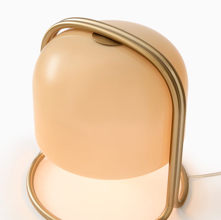 Tischleuchte in Champagnerbronze, beleuchtet