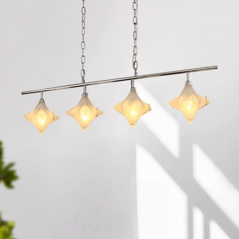 Elegante Pendelleuchte mit 3 Köpfen