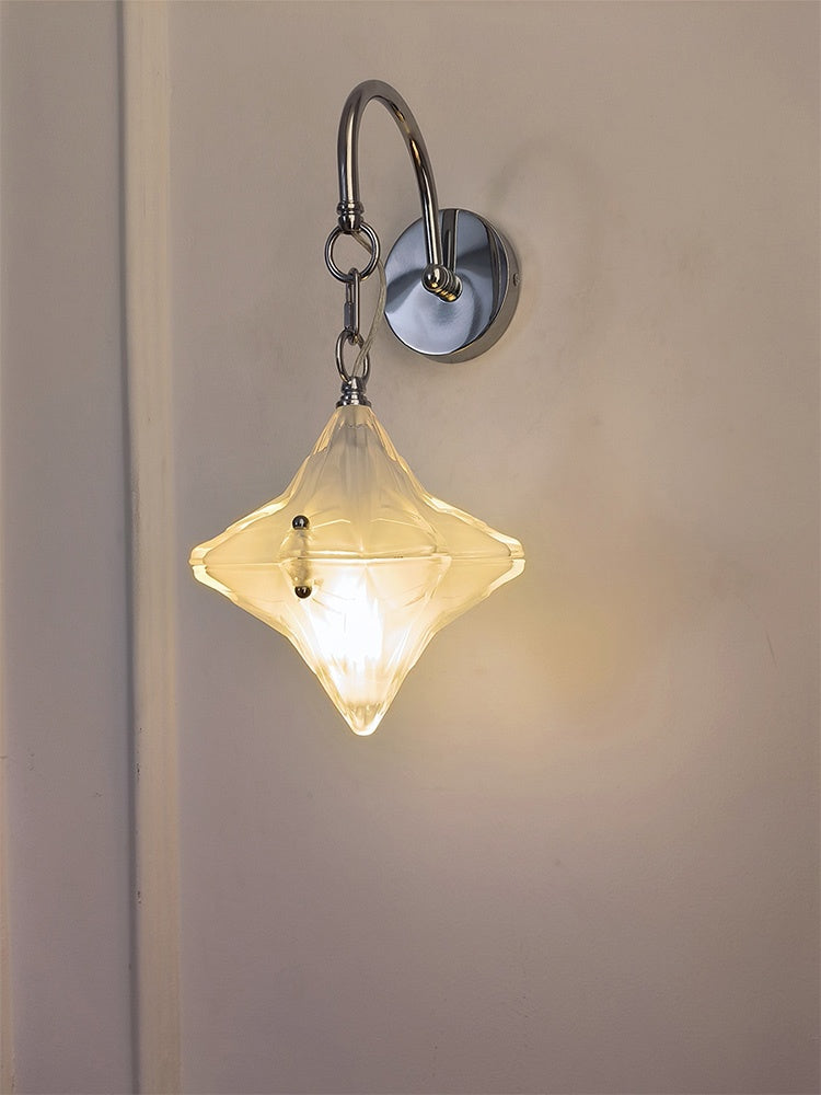Wandleuchte aus Metall und Glas, Seitenansicht