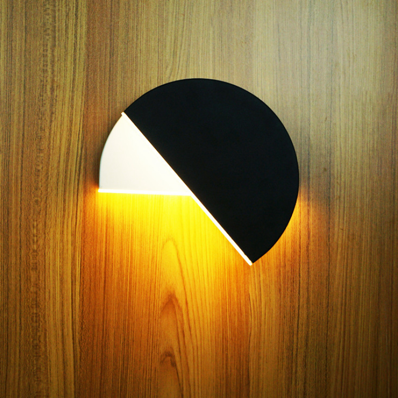 Drehbare Wandleuchte Schwarz/Weiß LED für Schlafzimmer & Wohnzimmer