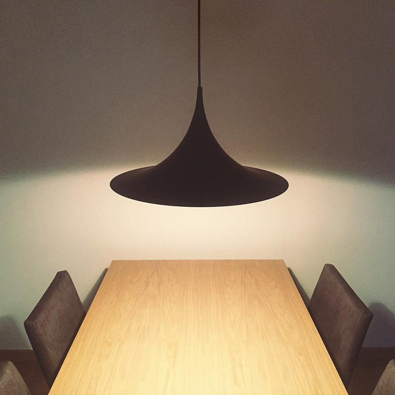 Cairns Moderne LED Pendelleuchte Esszimmer/Wohnzimmer Schwarz/Weiß