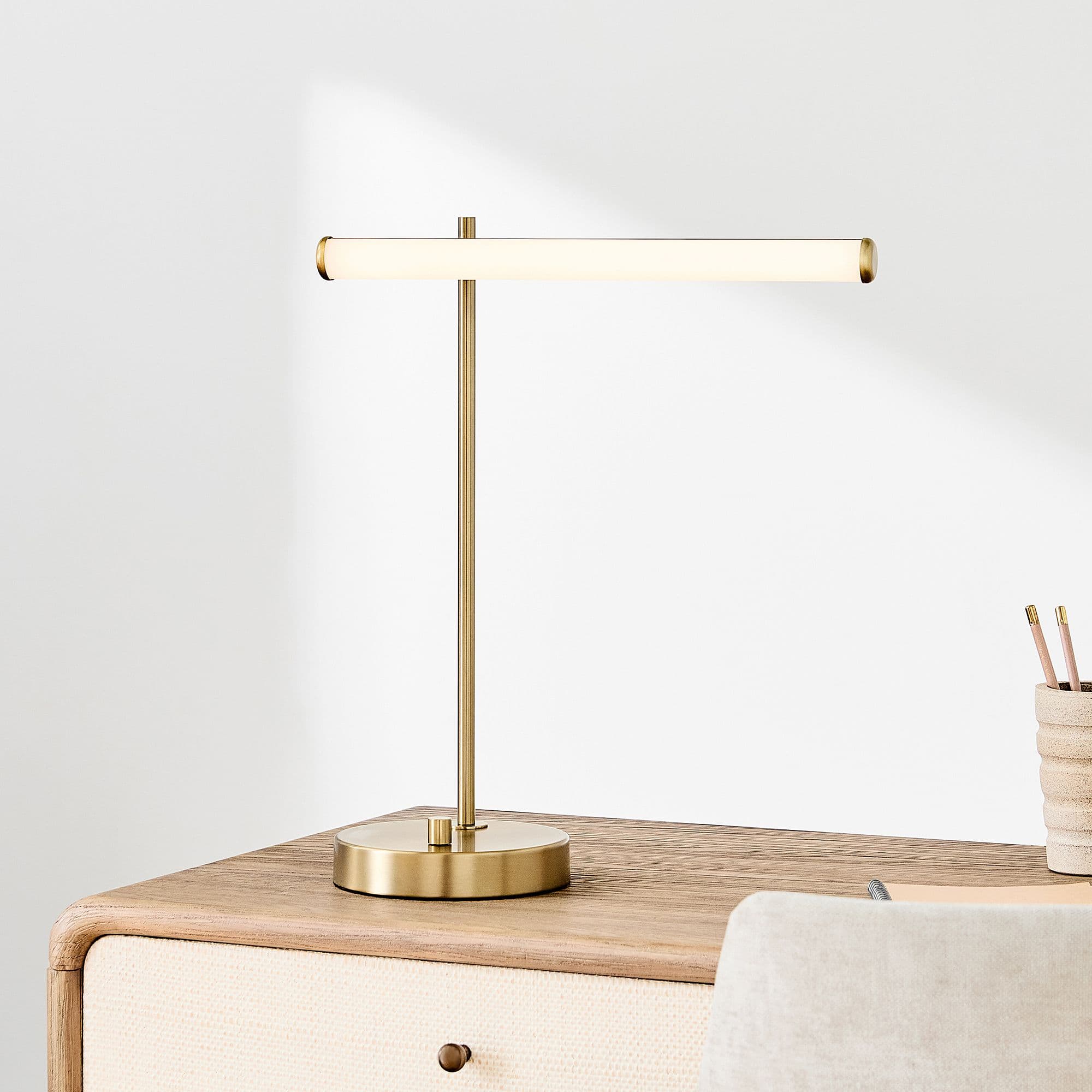 Acryl-Lampenschirm der Voro Tischlampe