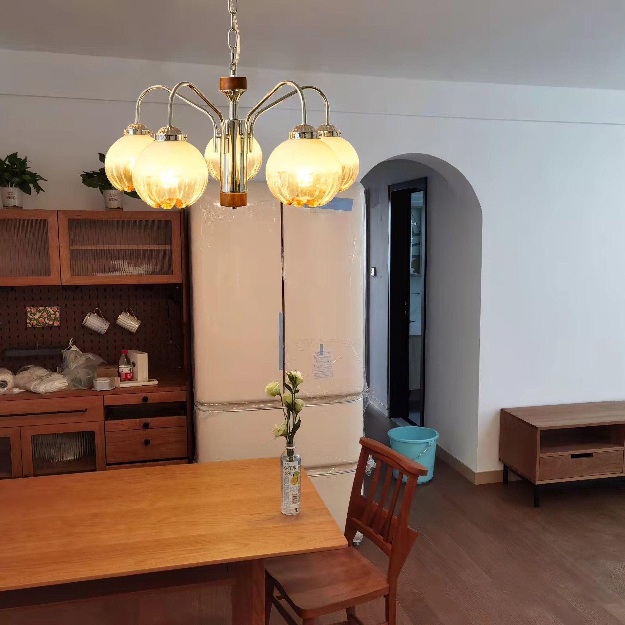 Ulliria Kronleuchter aus Walnussglas mit Nordischer Kunstblume-Letslighting