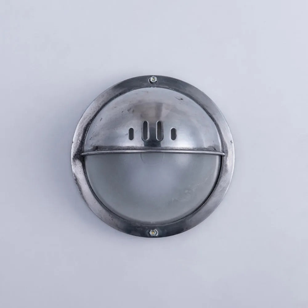 Wyre Geometrische moderne Wandleuchte aus Metall und Glas